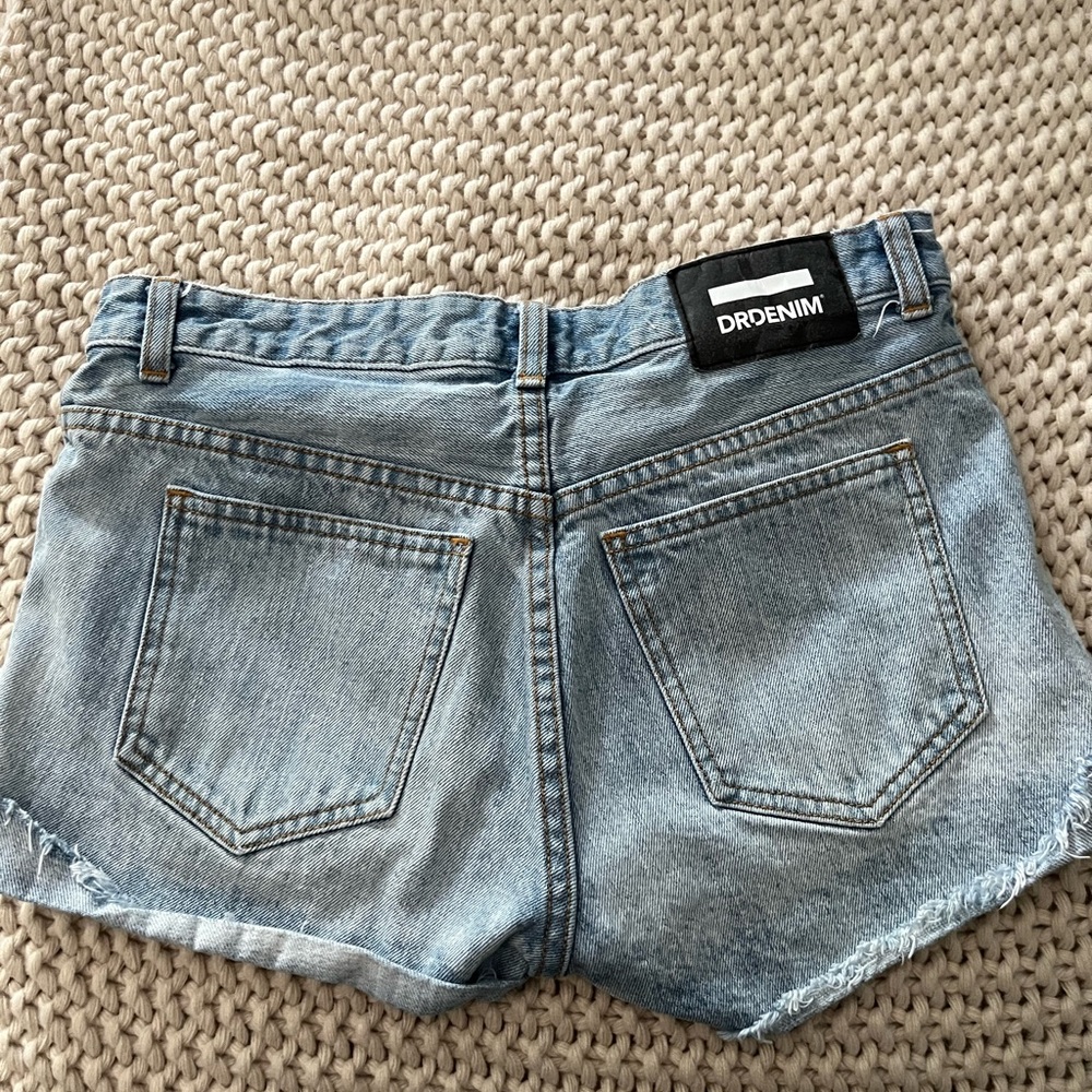 Dr. Denim high waisted denim shorts! Size 27. Great condition.